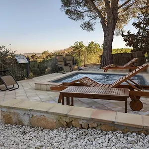 Feudo Del Biviere Farm stay