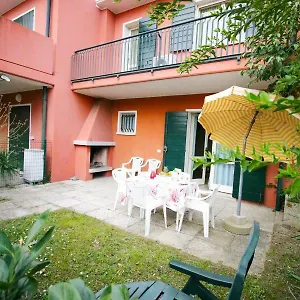 https://villaggio-michelangelo-bibione-30020-2.hotelinveneto.com