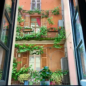 https://casa-vacanze-al-porto-iseo.it-lombardy.com